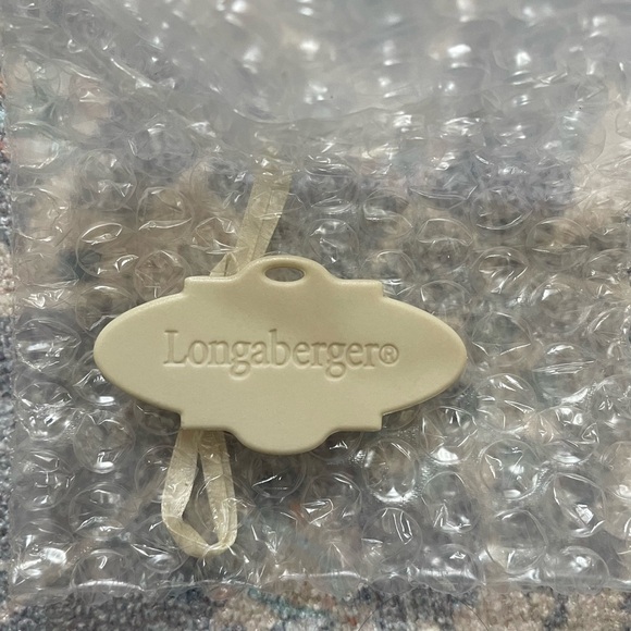 Longaberger Basket with Floral Liner and Wooden Lid - Picture 11 of 13